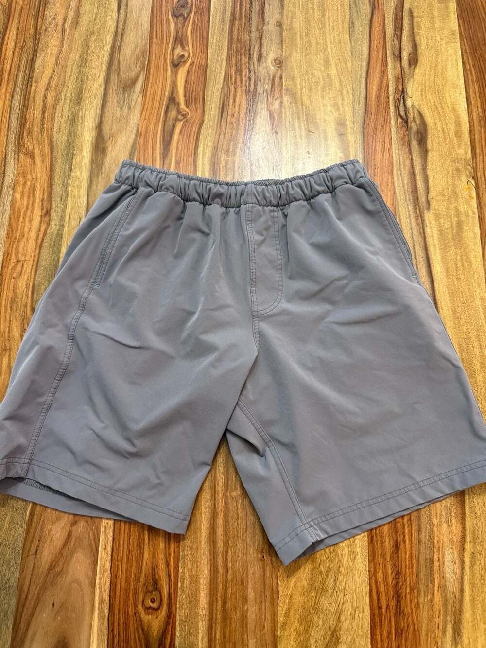 Myles Apparel Everyday Short Standard Fit 7 inch inseam Grey Size Large